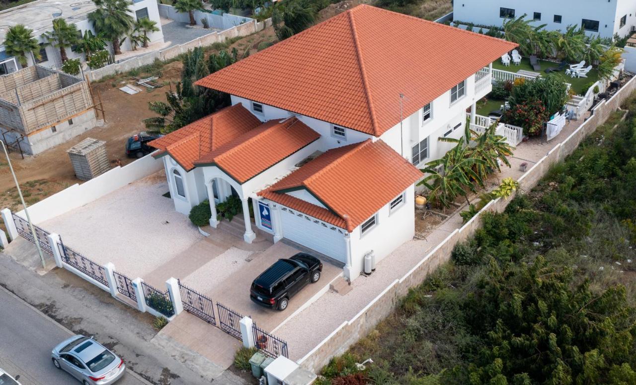 Adonai Hotel Boutique Willemstad Exterior foto